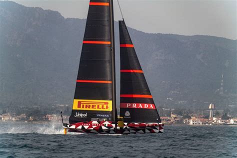 Louis Vuitton Cup 2024: tutte le barche partecipanti. Luna Rossa .